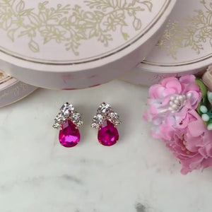 Glitzernde Ohrstecker aus Glas-Kristallen in Pink