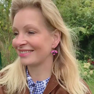 Funkelnde Ohrhänger mit Glas-Kristallen in Violett und Rosa