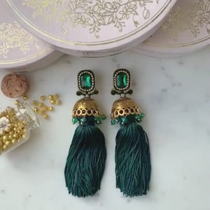 Vorbestellbar - Elegante Soutache-Quastenohrclips in Dunkelgrün