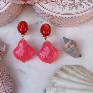 Sommerliche Muschel-Ohrringe in Orange und Grapefruitpink