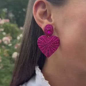 Pinke Soutache-Ohrringe als kleines Herz