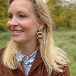 Elegante Soutacheohrringe mit Elementen in Rot und Blau