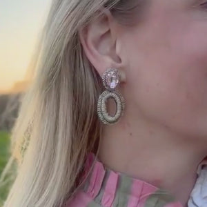 Glamouröse Soutache-Ohrringe in Rosa und Champagner