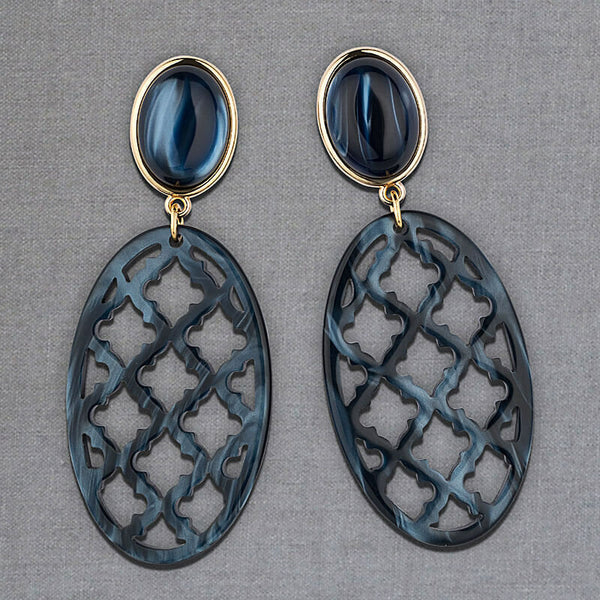 Vergoldete Ohrstecker in schimmerndem Dunkelblau mit schönem Oval im Marrakesch-Stil von AmuseToi